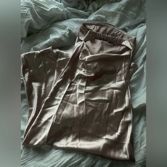 satin strapless pink dress - Picture 4 of 4